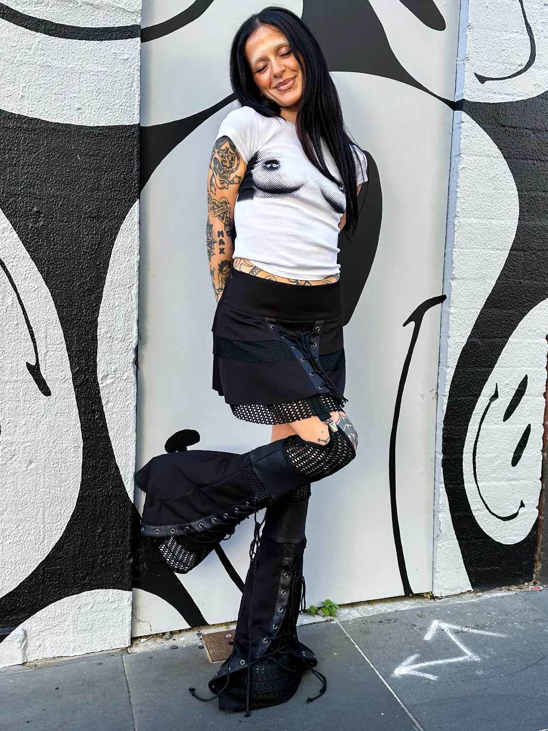 BLACK MIRROR FLARE SUSPENDER SKIRT - Image 6