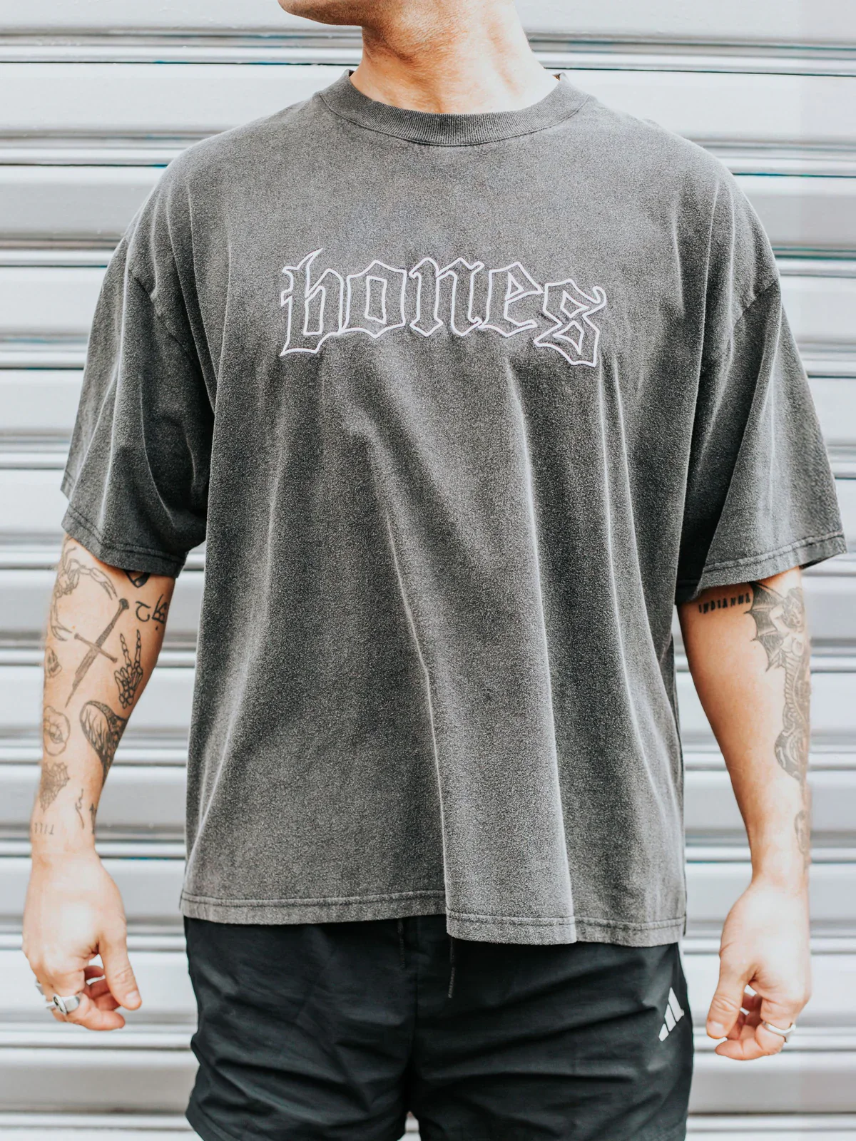 BONES CLASSIC TEE - WASHED BLACK