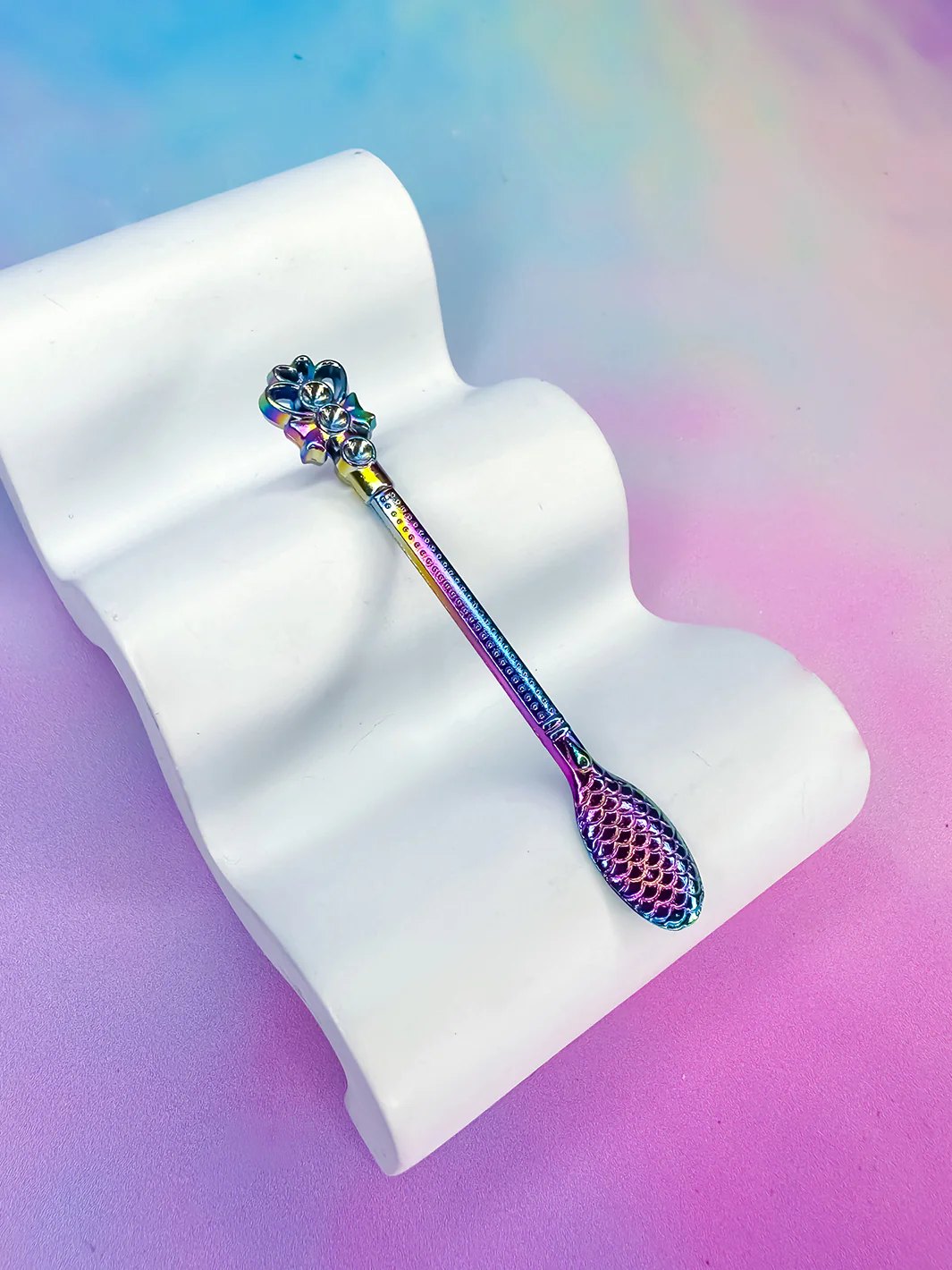 BOW DIAMOND SPOON PENDANT - OIL SLICK - Image 4