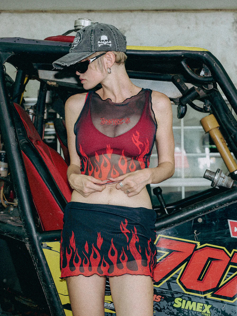 BURNER MESH SKIRT - BLACK/RED - Image 5