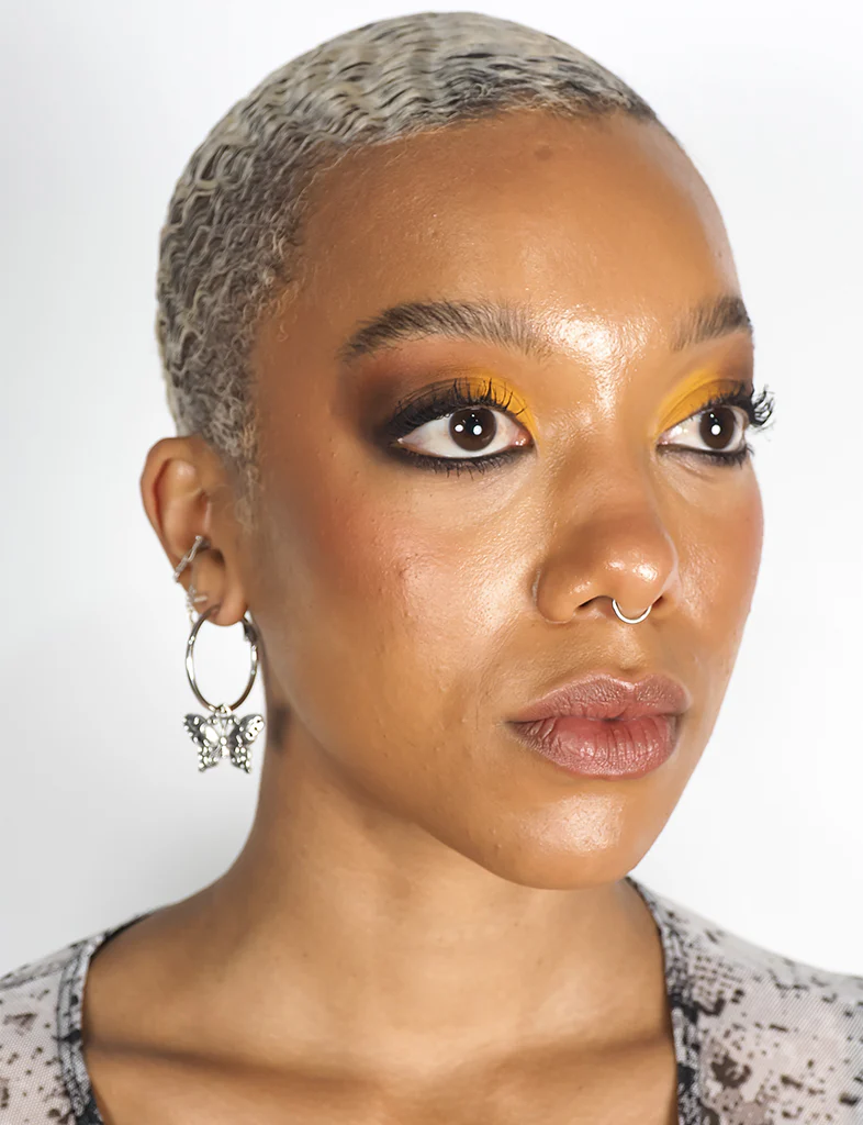 BUTTERFLY HOOP EARRINGS - Image 3