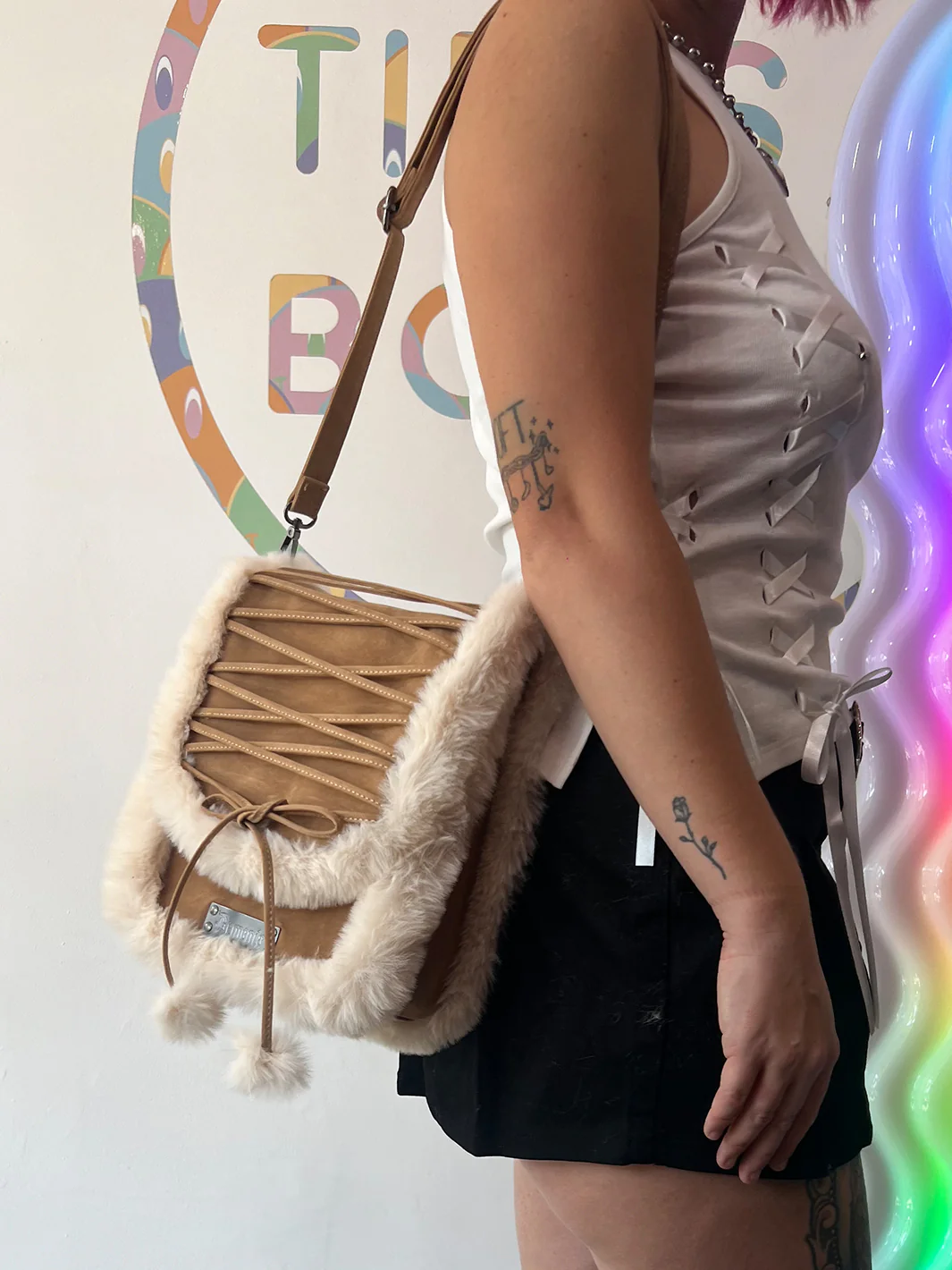 FAUX SUEDE & FUR CROSS BODY BAG - CAMEL ✰ PRE ORDER ✰ - Image 3