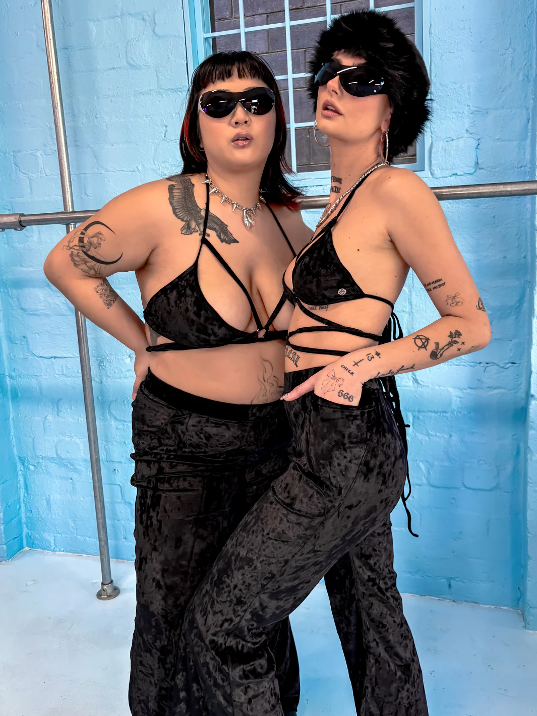 FLARES - BLACK VELVET - Image 5