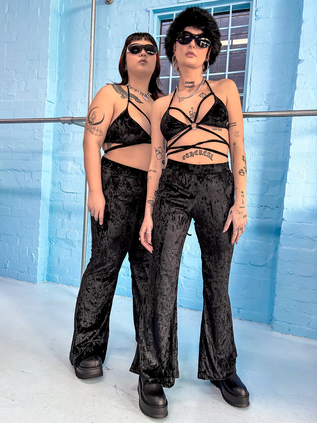 FLARES - BLACK VELVET - Image 6