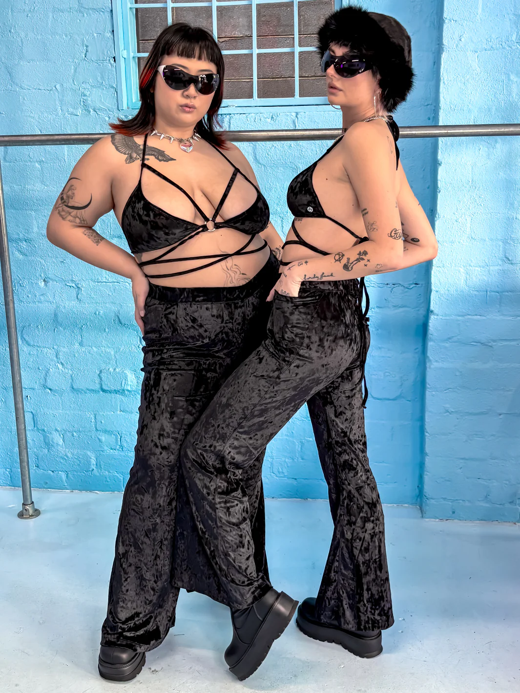 FLARES - BLACK VELVET - Image 7