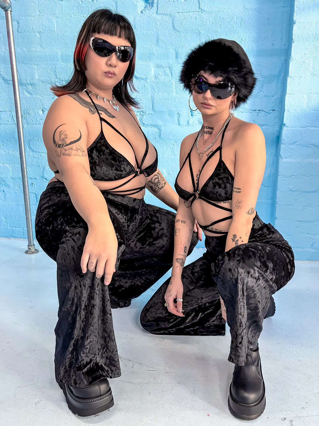 FLARES - BLACK VELVET - Image 8