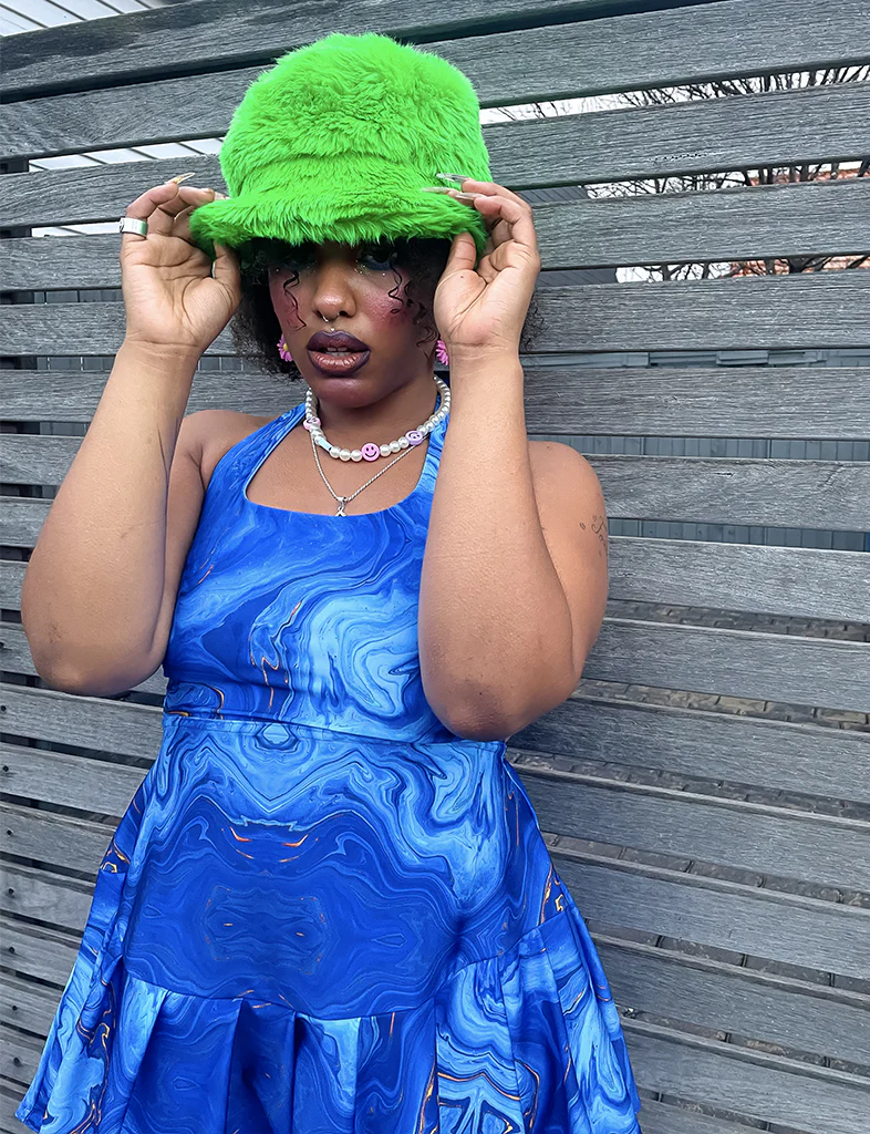 FOOLISH FUZZY HAT - GREEN - Image 3