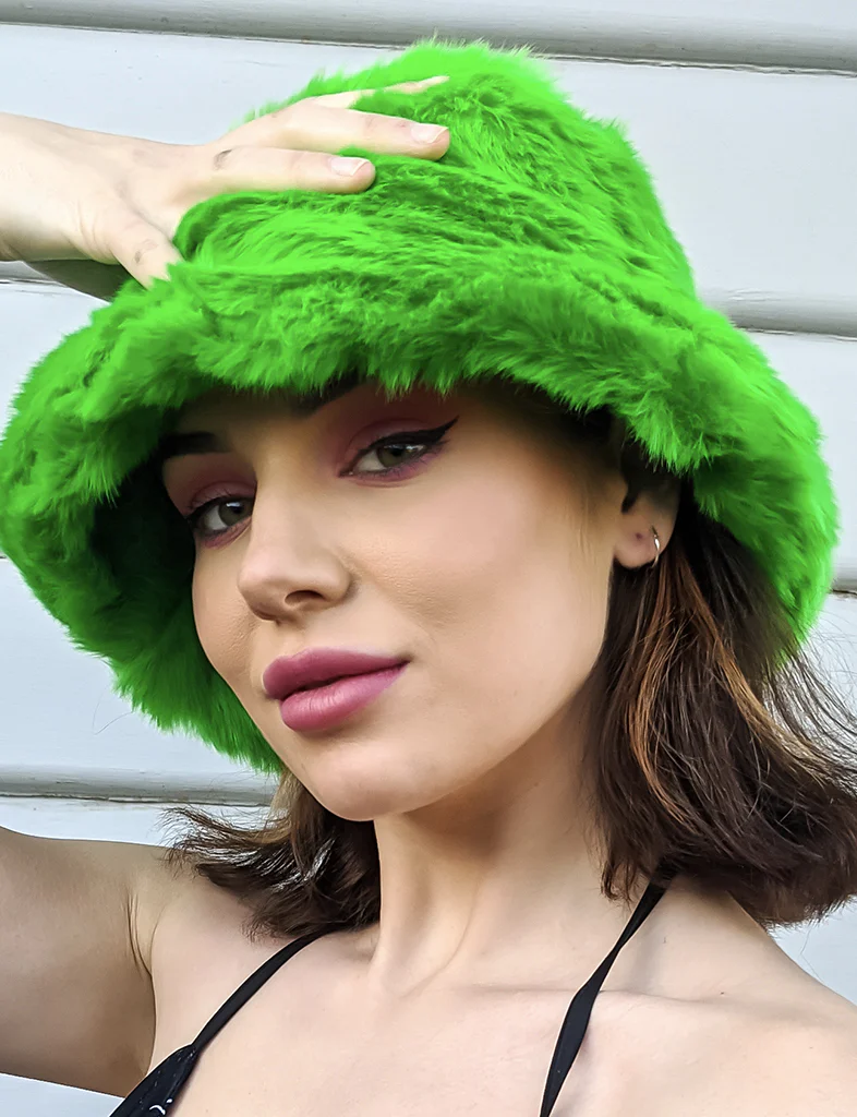 FOOLISH FUZZY HAT - GREEN - Image 4