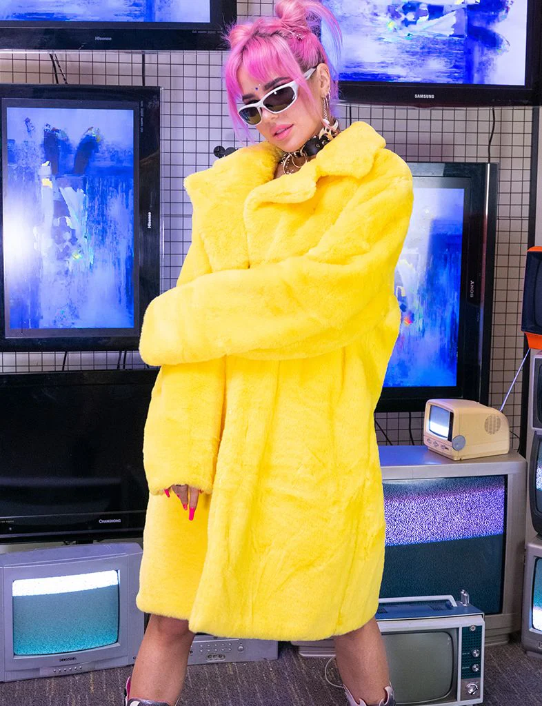 RAVE CAVE FAUX FUR JACKET ✰ MADE 4 U ✰ - Image 2