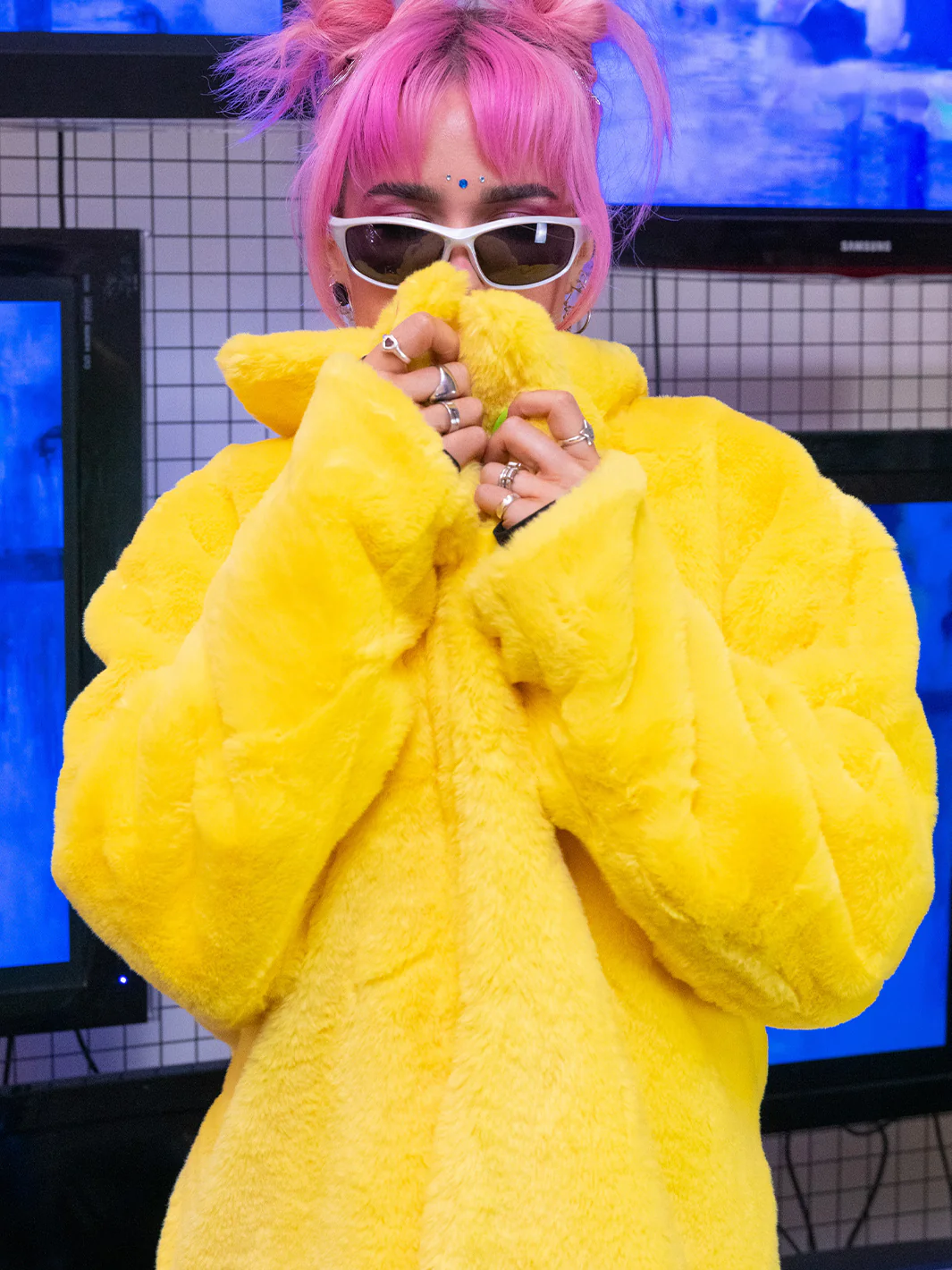RAVE CAVE FAUX FUR JACKET ✰ MADE 4 U ✰ - Image 5