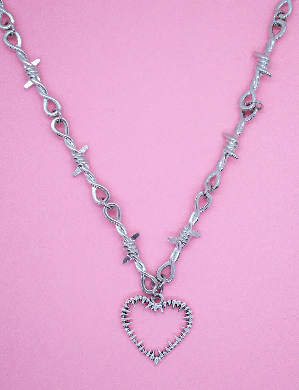 HEART IN A CAGE CHAIN NECKLACE - Image 3