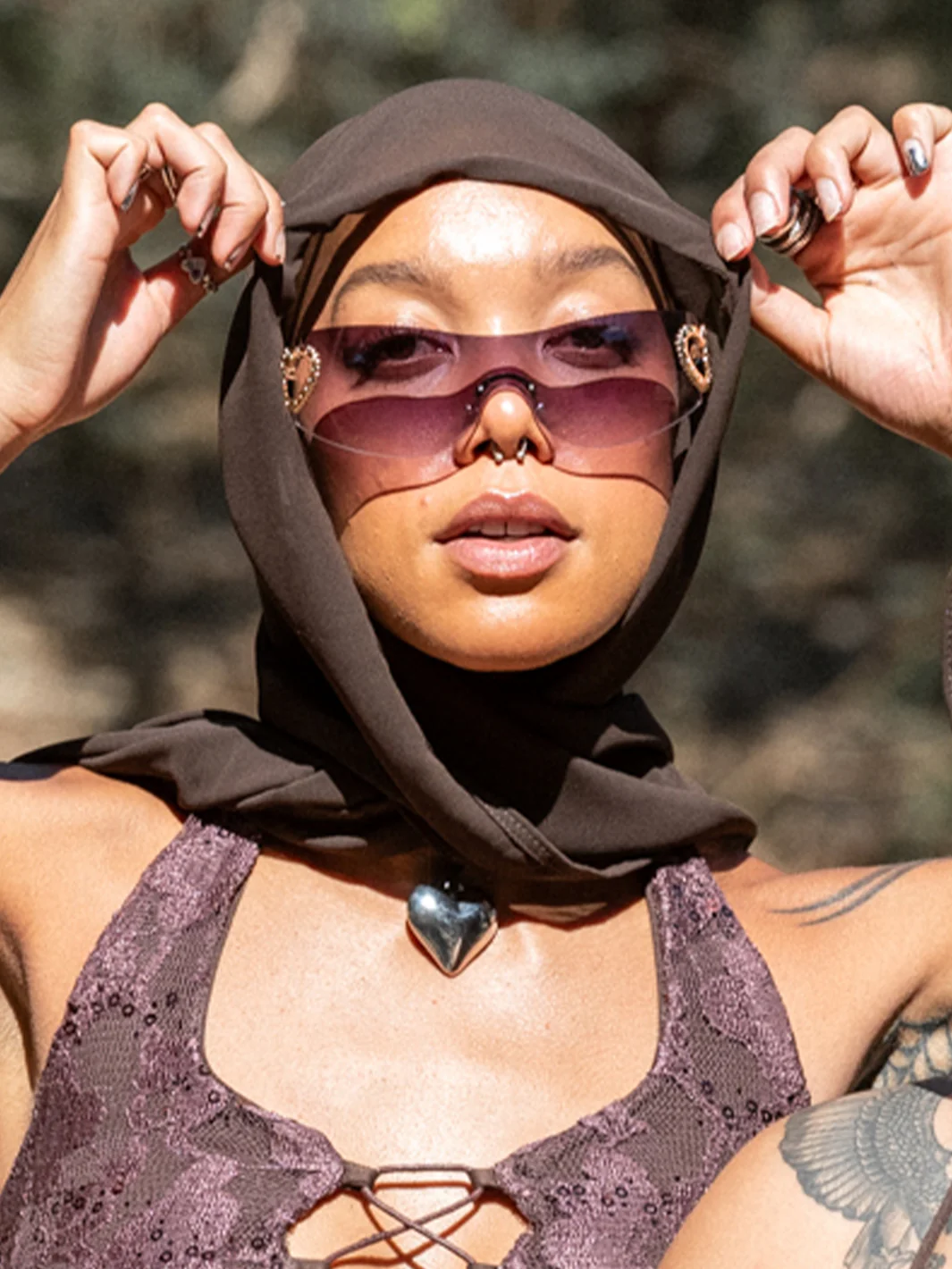 HEARTLESS SHADES - GOLD - Image 4