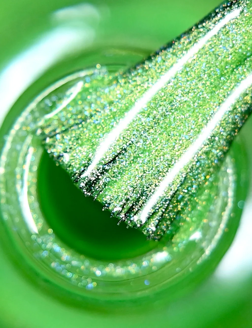 HIGH ON HOLO NAIL POLISH - Image 3