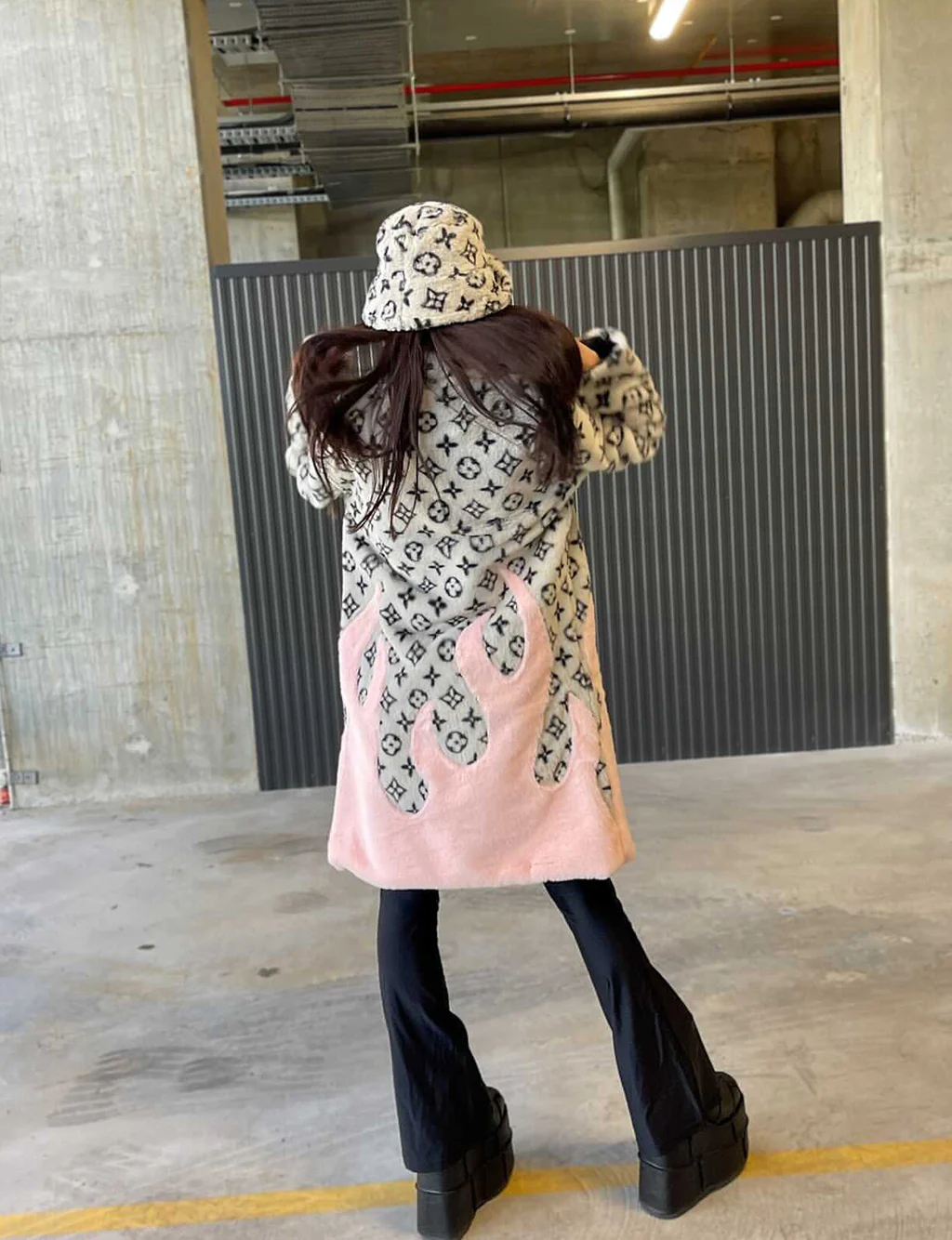 HOT AND BOUGEE FAUX FUR JACKET - GREY/PINK FLAME ✰ MADE 4 U ✰ - Image 10