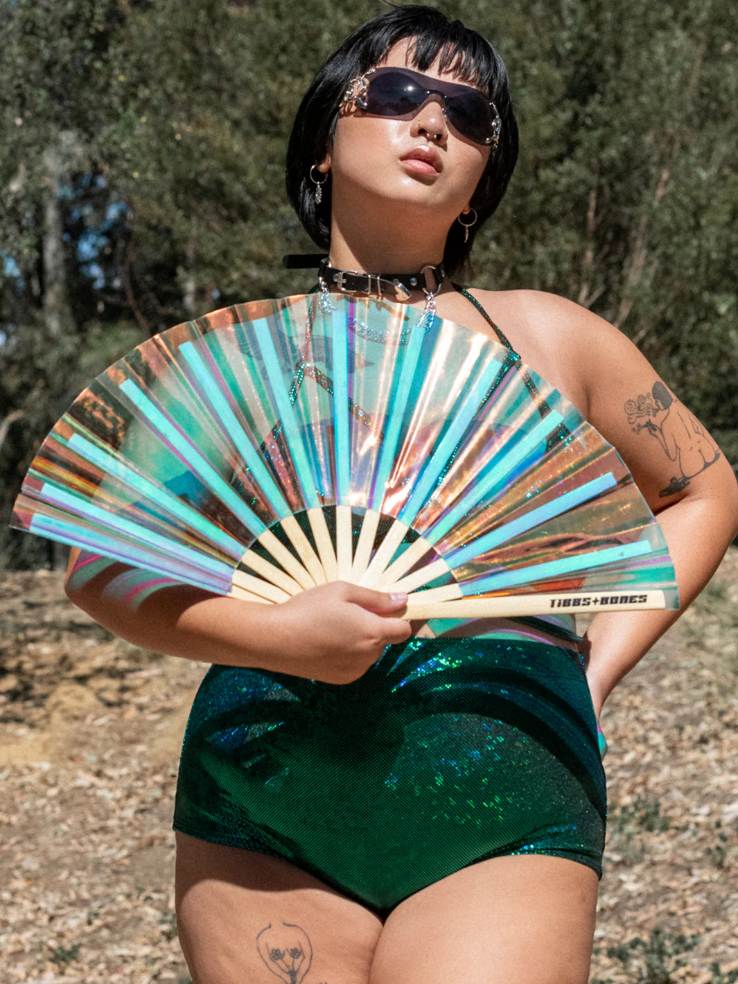 HOT SHORTS - EMERALD CITY - Image 4