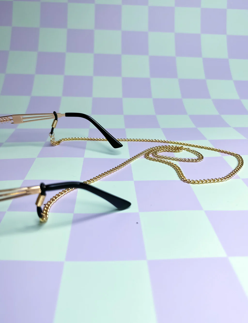 INTO YOU SUNGLASS CHAINS - GOLD - Image 2