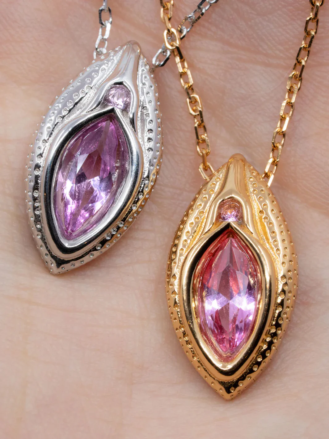 LIFE PORTAL NECKLACE - 18K GOLD VERMEIL - Image 2