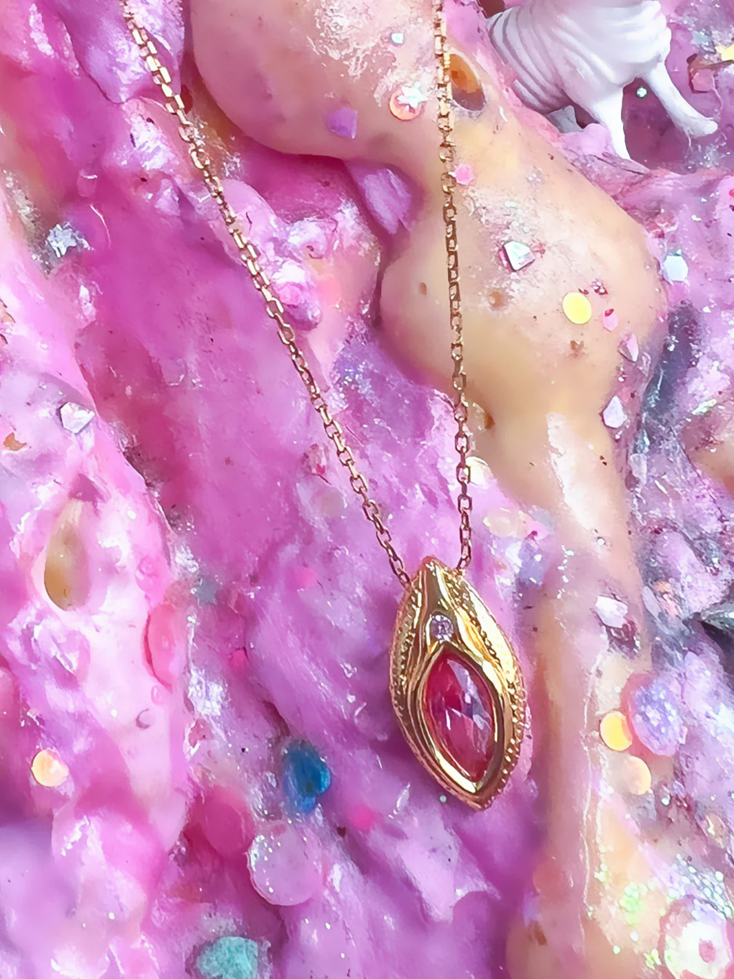 LIFE PORTAL NECKLACE - 18K GOLD VERMEIL - Image 3