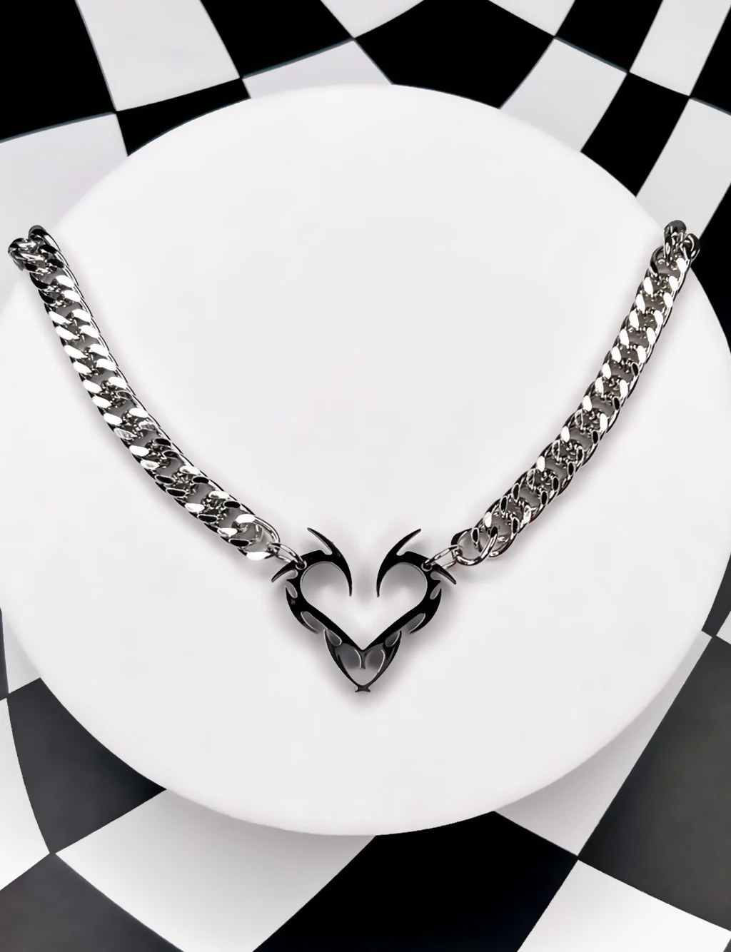 LOVE LOCKDOWN NECKLACE - Image 2