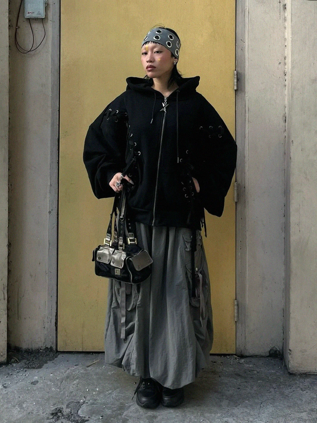 MIA BLACK ZIP UP HOODIE - Image 10
