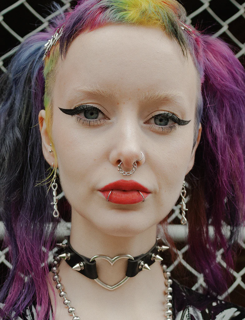 BARB - MINI EARRINGS - Image 3