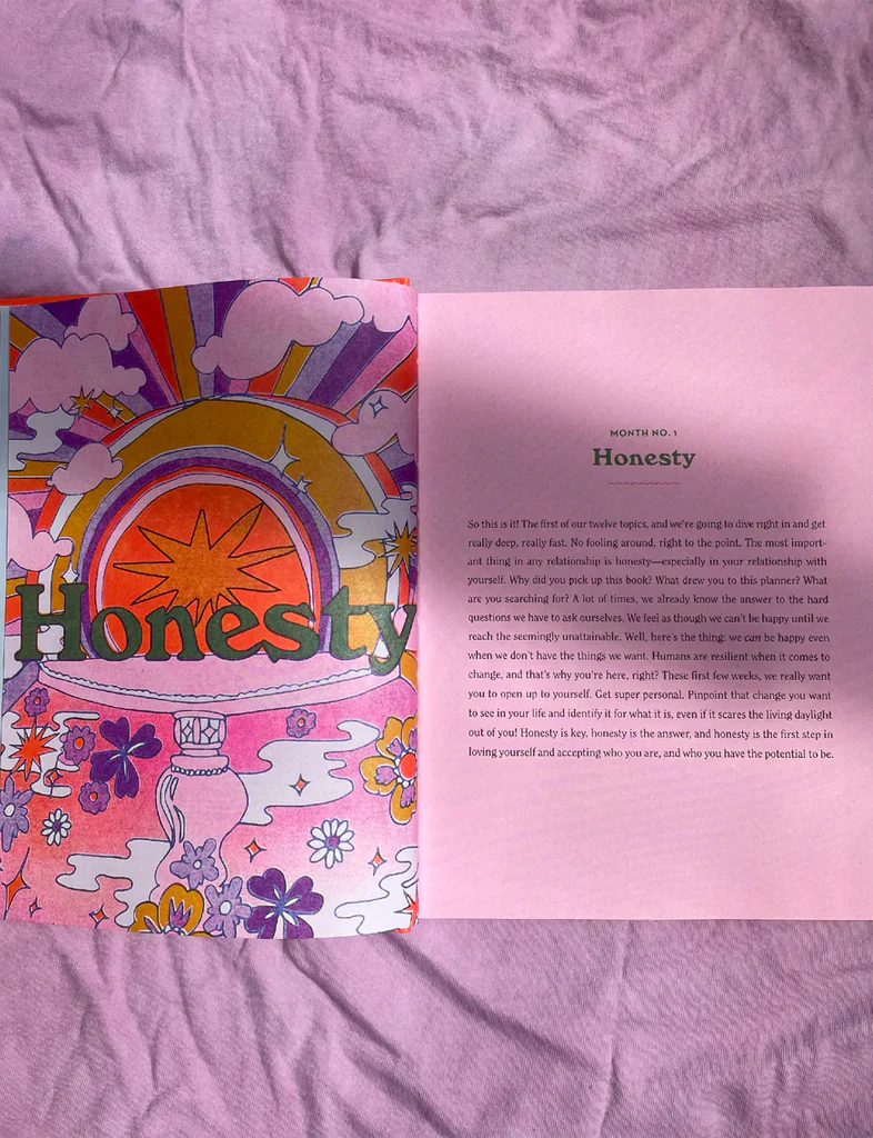 MY QUEER YEAR GUIDED JOURNAL - Image 3