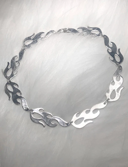 ON FIRE FLAME CHOKER - Image 4