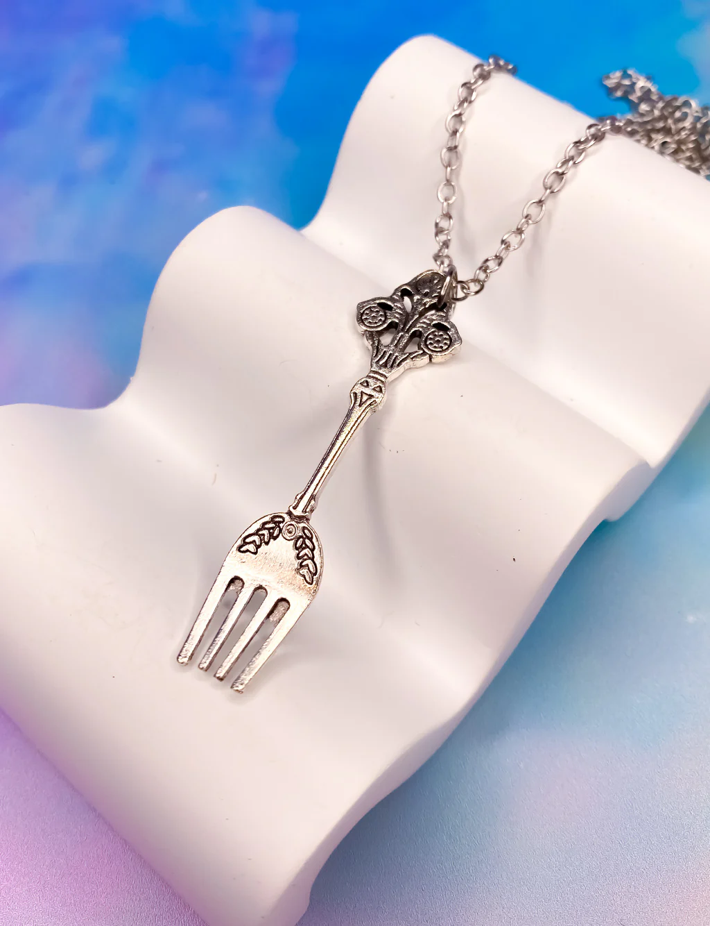 ROYAL AFFAIR FORK NECKLACE