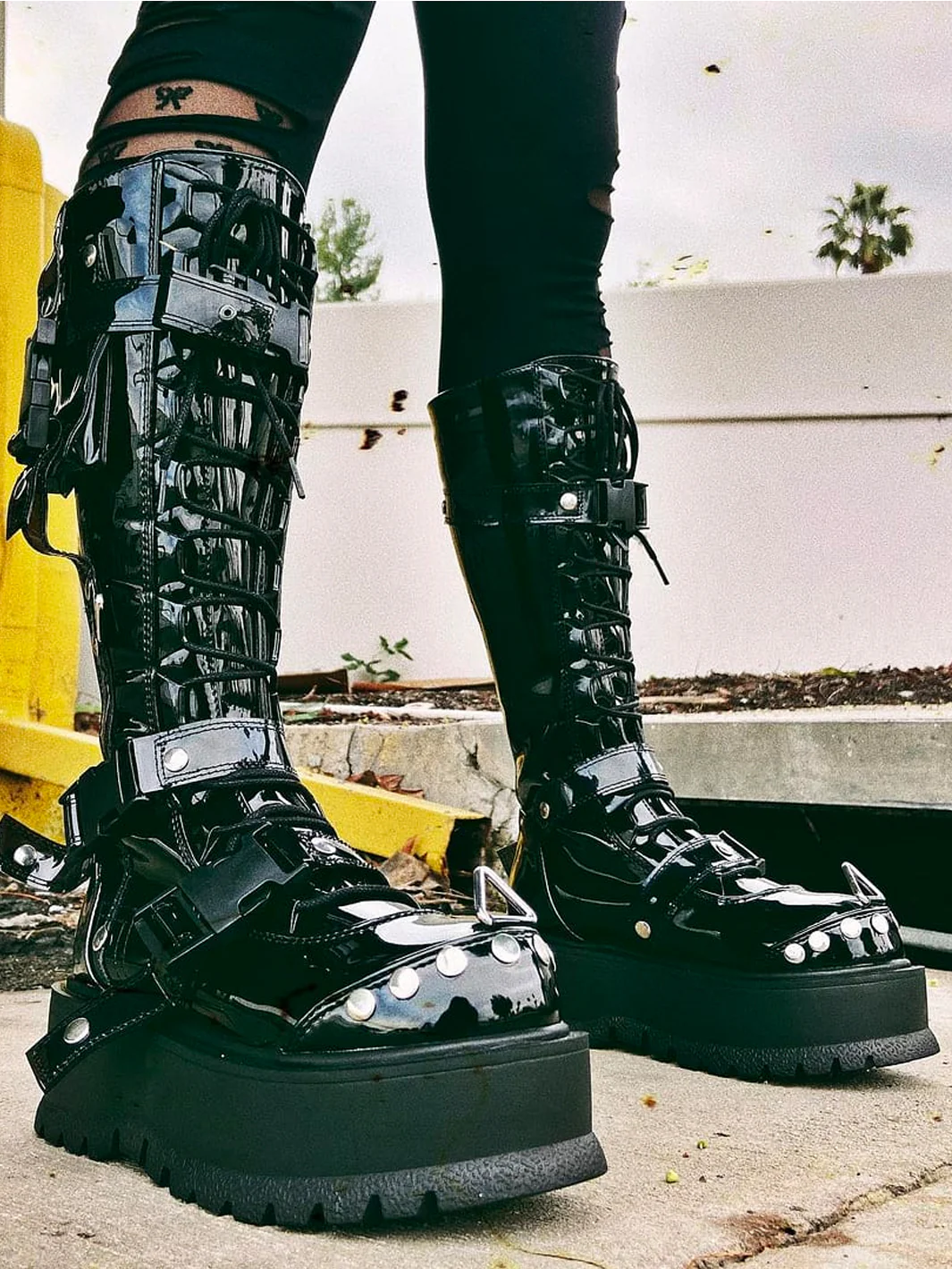 DEMONIA SLACKER-260 - BLACK PATENT ✰ PRE ORDER ✰ - Image 2