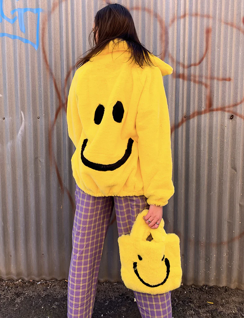 SMILEY FAUX FUR COAT - YELLOW ✰ MADE 4 U ✰ - Image 4