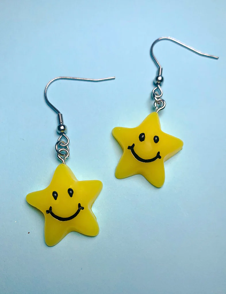 SMILEY STAR EARRINGS