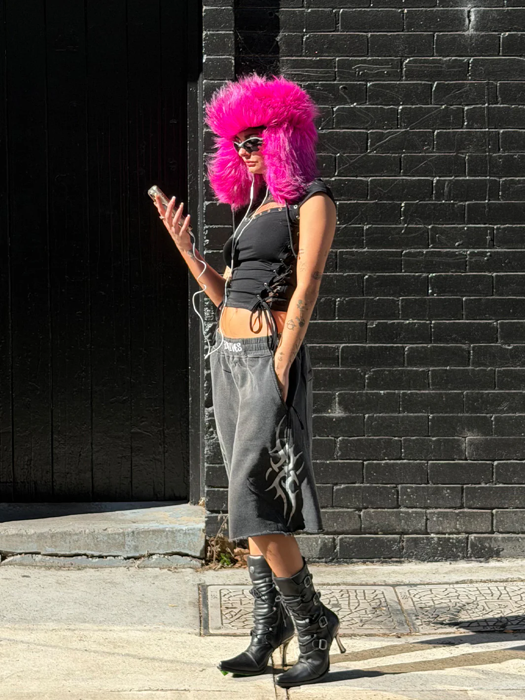 SNOW BRAT FUZZY HAT - HOT PINK - Image 4