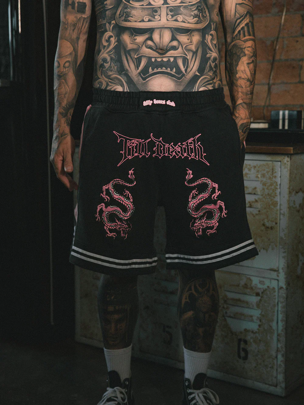 TILL DEATH DRAGON SHORTS - BLACK/PINK - Image 3